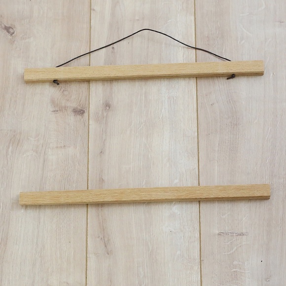 Other - 14” Magnetic Poster Frame Hanger